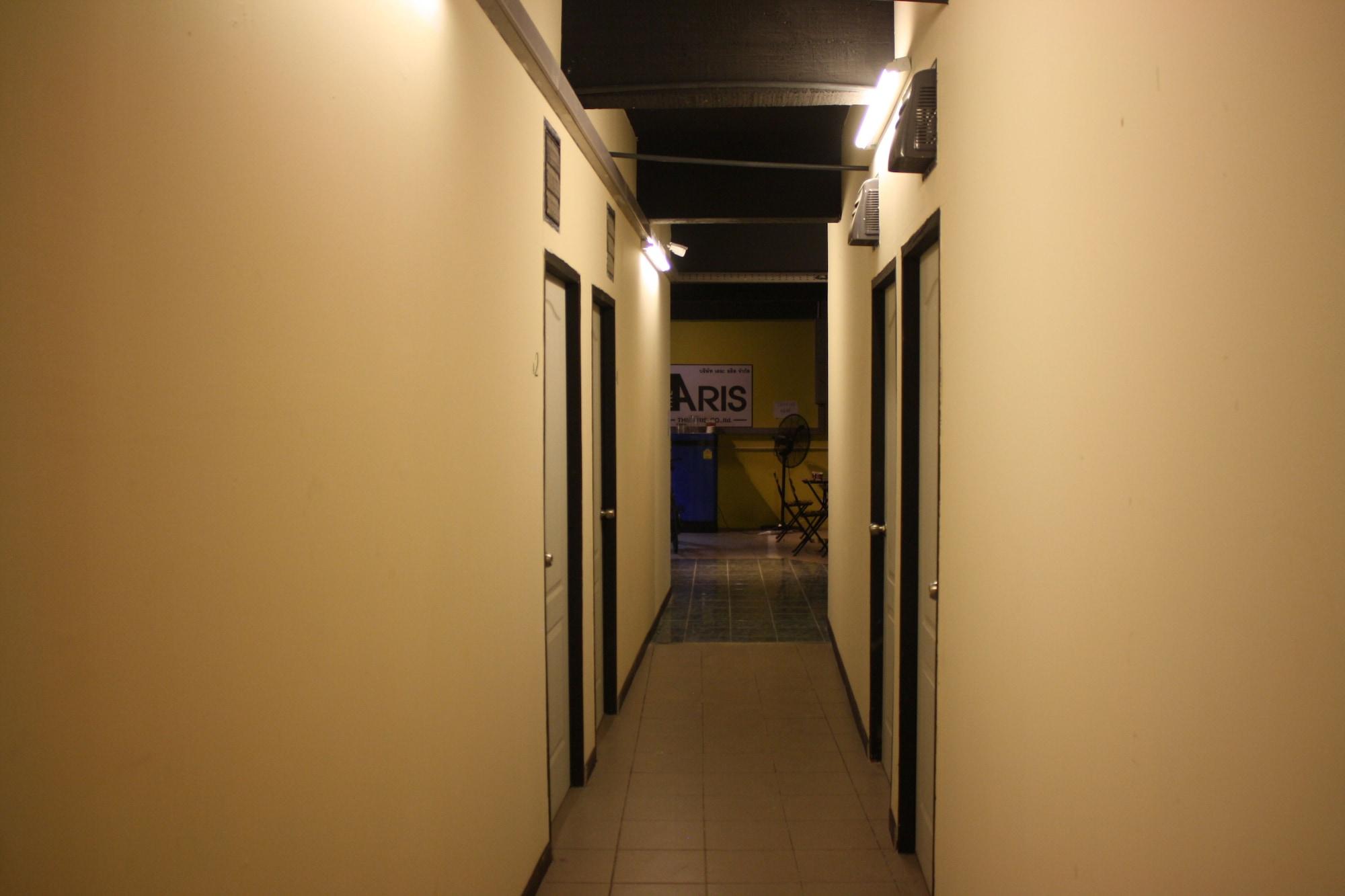 The Mixx Hostel Μπανγκόκ Εξωτερικό φωτογραφία
